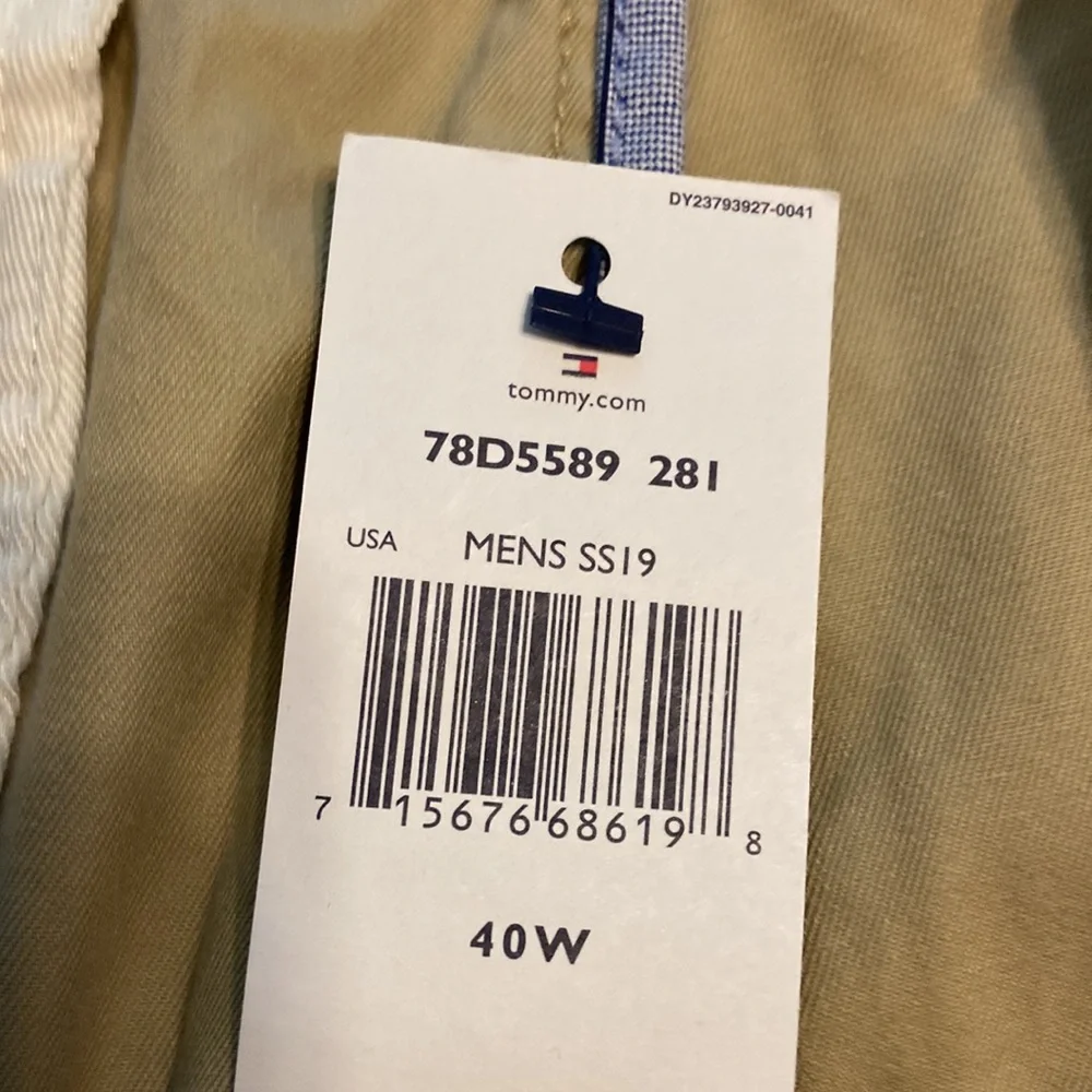 Tommy Hilfiger Man Shorts size 40 Classic Fit inseam 10” color tan
